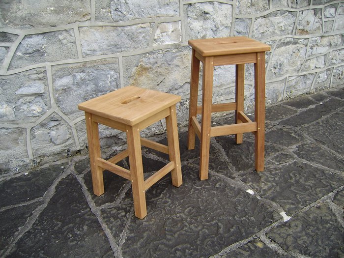 18''&25''wood stool.JPG